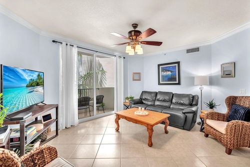 apt-213-2421 Ne 65th St, Fort Lauderdale, FL, 33308-1558 | Card Image