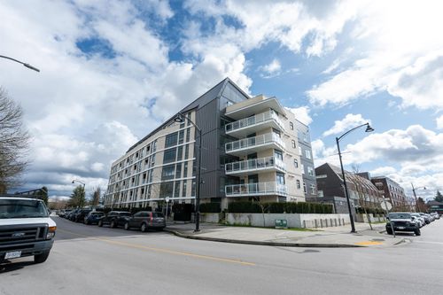 210-22226 Brown Ave, Maple Ridge, BC, V2X4R2 | Card Image