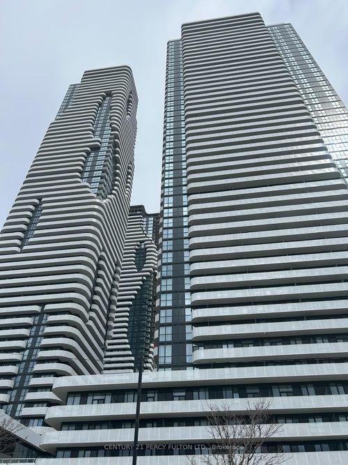 5310-195 Commerce St, Concord, ON, L4K0P9 | Card Image