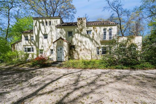 67 The Serpentine, Roslyn, NY, 11576-1711 | Card Image