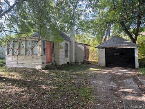 15877 Pierson Street, Detroit, MI, 48223 | Card Image