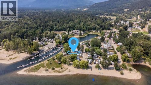 17 Osprey Lane, Lee Creek, BC, V0E1M4 | Card Image