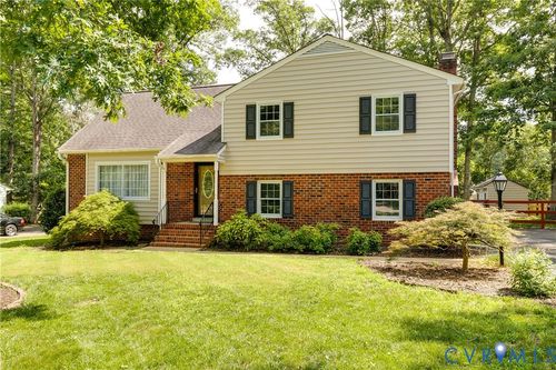 7413 Sandlewood Dr, North Chesterfield, VA, 23235-5664 | Card Image