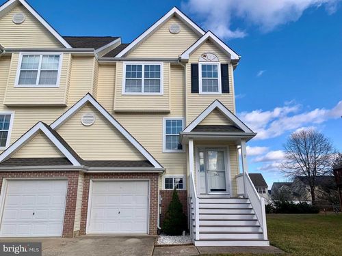 351 Paradee Dr, DOVER, DE, 19904-5679 | Card Image