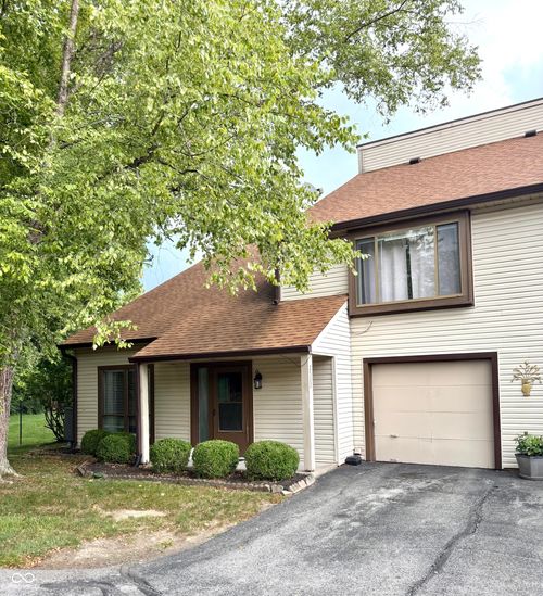 2512 Hideaway North Dr, Indianapolis, IN, 46268-2043 | Card Image