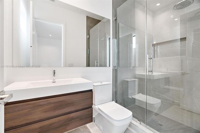6818 - 6818 Nw 104 Th Ct, House other with 4 bedrooms, 5 bathrooms and null parking in Doral FL | Image 20