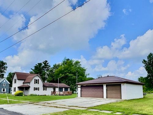 201 E Oneida St, La Crosse, IN, 46348-9595 | Card Image