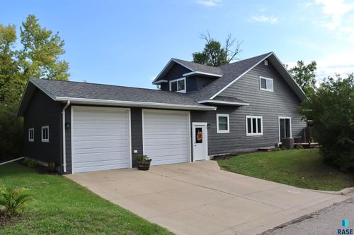 137 S Center St Street, Lake Benton, MN, 56149 | Card Image
