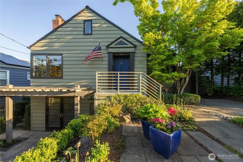 1311 N 78th St, Seattle, WA, 98103-4843 | Card Image