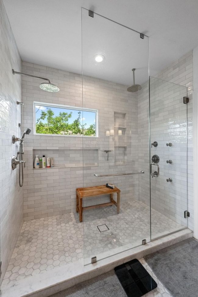 707 Malabar St, House other with 4 bedrooms, 3 bathrooms and 4 parking in Lakeway TX | Image 17