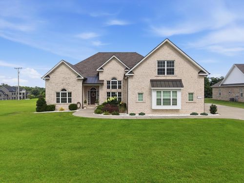 351 Drivers Ln, Gallatin, TN, 37066-5908 | Card Image