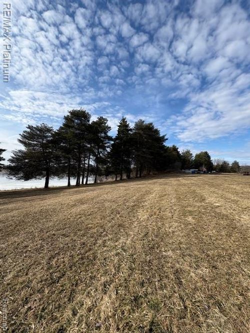 00 Pineway Trl, Howell, MI, 48855 | Card Image