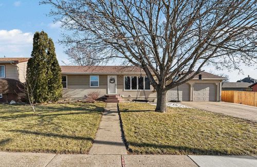 418 N Union Ave Avenue, Madison, SD, 57042 | Card Image