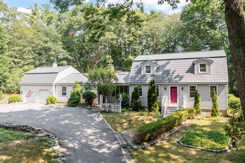 140 Pioneer Rd, Rye, NH, 03870-2117 | Card Image