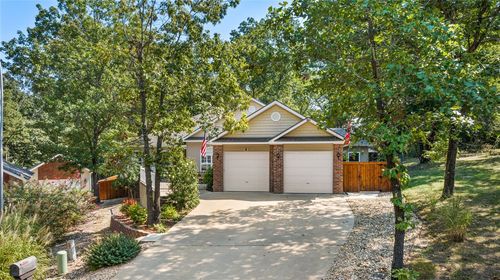 4 Winfield Ln, Bella Vista, AR, 72714-6334 | Card Image