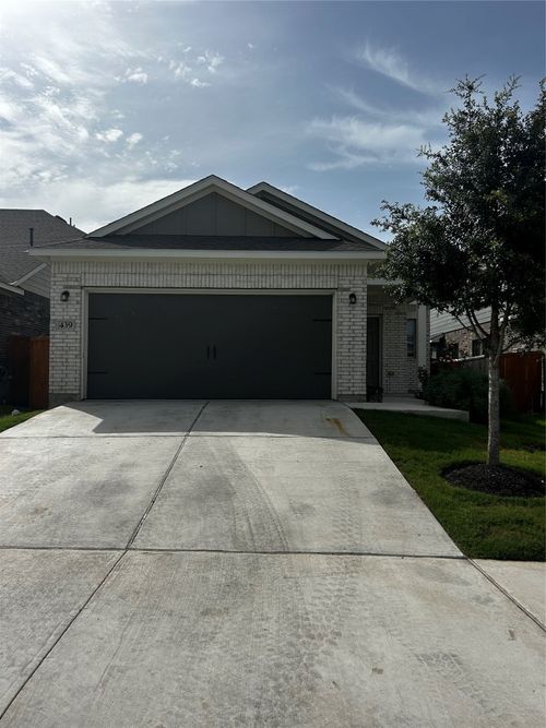 439 Spinnaker Loop, Kyle, TX, 78640-2594 | Card Image