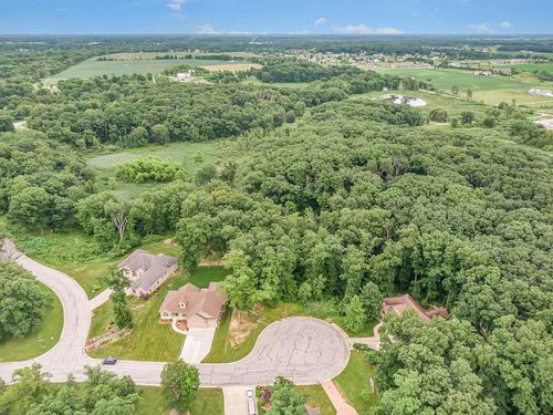 81 Morena Ter, Crown Point, IN, 46307-7510 | Card Image
