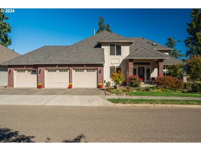 14450 Se Summit Ct, House other with 4 bedrooms, 2 bathrooms and 3 parking in Clackamas OR | Image 1