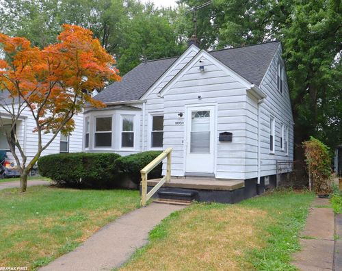 18954 Kingsville St, Detroit, MI, 48225-2140 | Card Image