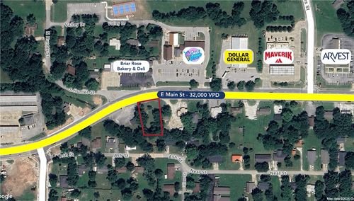 33 E Main St, Farmington, AR, 72730-3143 | Card Image