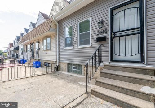 2542 Bonaffon St, PHILADELPHIA, PA, 19142-2716 | Card Image