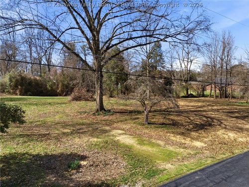 109 Maplewood Ests, Scott Depot, WV, 25560-9747 | Card Image