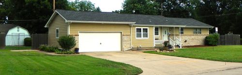 2646 S Pattie Ave., Wichita, KS, 67216-1242 | Card Image