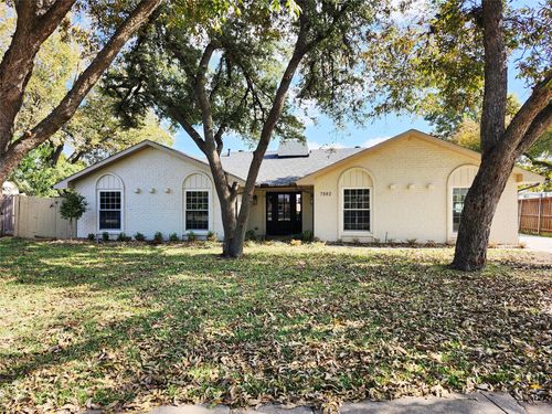 7862 La Verdura Dr, Dallas, TX, 75248-3145 | Card Image