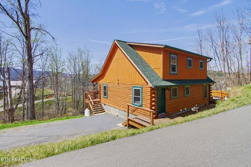 309 Tower Rd, Gatlinburg, TN, 37738-5009 | Card Image