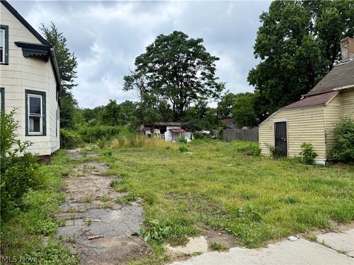 4926 Frazee Ave, Cleveland, OH, 44127-1541 | Card Image
