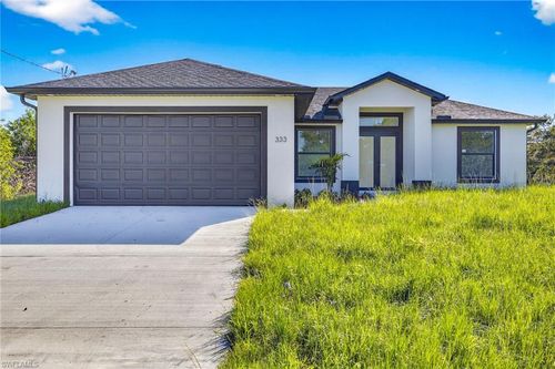 333 Pinehurst Ave, LEHIGH ACRES, FL, 33974-2422 | Card Image