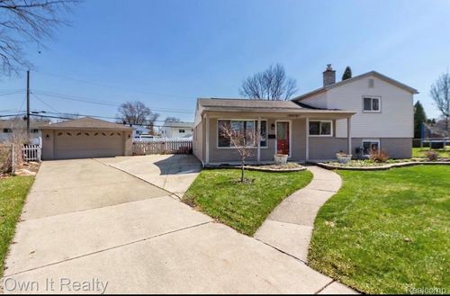 33112 Lynx Street, Westland, MI, 48185 | Card Image