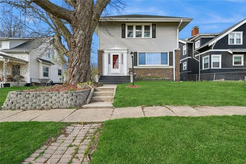 304 South St, Urbana, IA, 52345-9093 | Card Image
