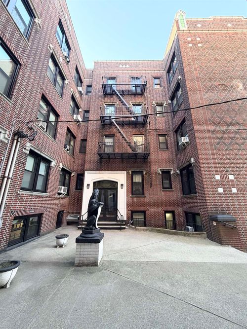 apt-d4-3718 Park Ave, Weehawken, NJ, 07086-8904 | Card Image