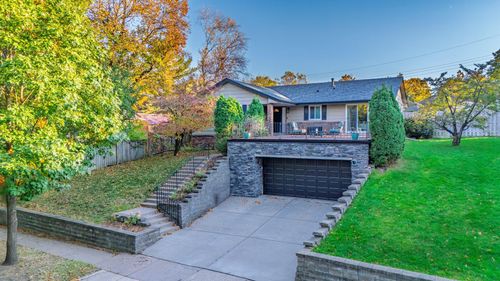 2 Belvidere St E, Saint Paul, MN, 55107-3204 | Card Image