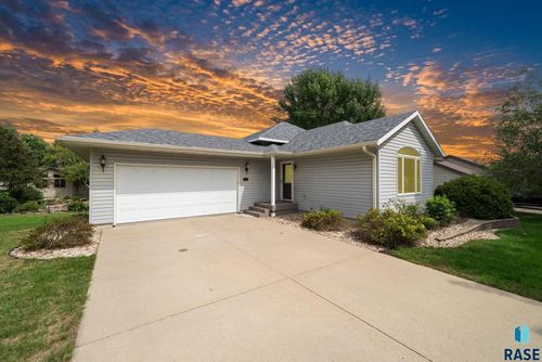 511 Almar St Street, Luverne, MN, 56156 | Card Image