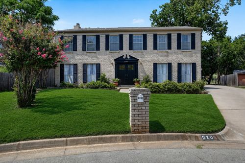 6205 Lemesa Ct, Arlington, TX, 76016-5219 | Card Image
