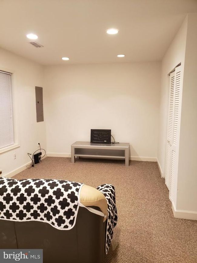 9426 Silver Meteor Ct, Townhouse with 3 bedrooms, 4 bathrooms and null parking in MANASSAS PARK VA | Image 55