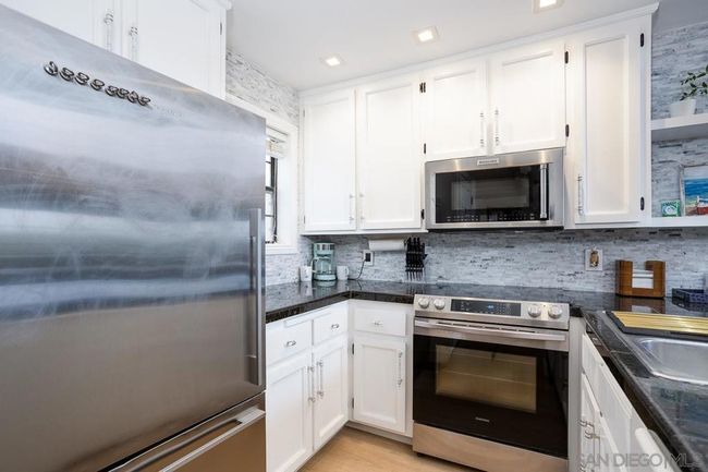 APT-22 - 270 Dahlia Ave, Condo with 3 bedrooms, 2 bathrooms and 2 parking in Imperial Beach CA | Image 4