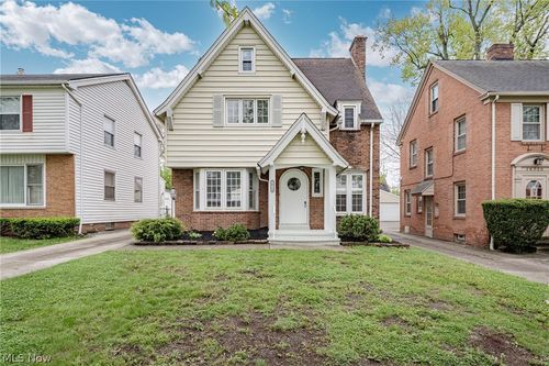16724 Scottsdale Blvd, Shaker Heights, OH, 44120-5111 | Card Image