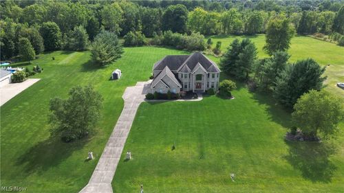 5168 Roxanne Ln, Brunswick, OH, 44212-1091 | Card Image