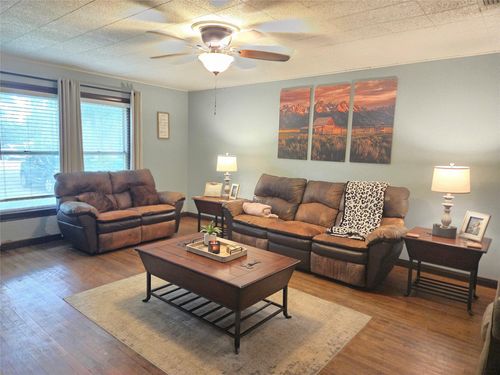 2726 S Crockett St, La Marque, TX, 77568-5004 | Card Image