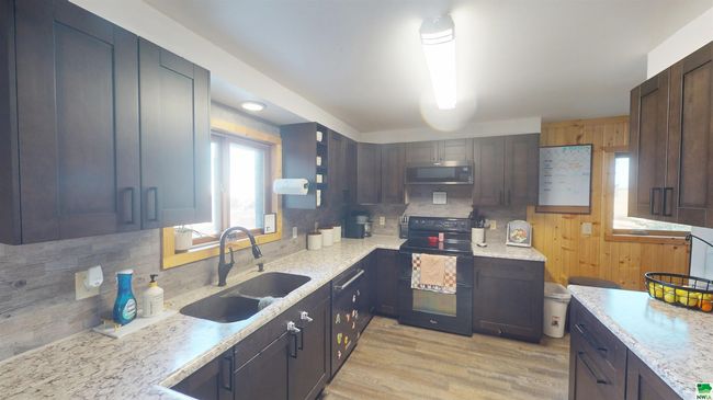 5952 10 Th Ave, House other with 3 bedrooms, 3 bathrooms and null parking in Aurelia IA | Image 4