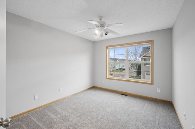 7539 12 Th St N, Townhouse with 3 bedrooms, 3 bathrooms and null parking in Oakdale MN | Image 21