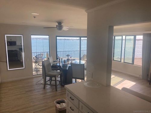 2m-1235 Parker Pl, San Diego, CA, 92109 | Card Image