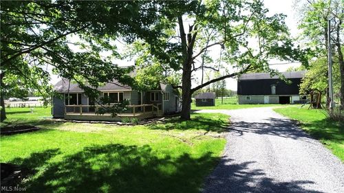 4191 Hallock Young Rd, Newton Falls, OH, 44444-9716 | Card Image