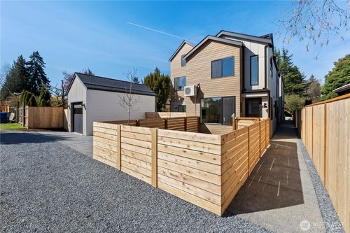 10332 14th Ave Nw, Seattle, WA, 98177-5304 | Card Image