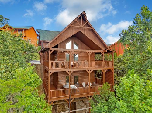 2512 Laurel Point Way, Pigeon Forge, TN, 37862 | Card Image