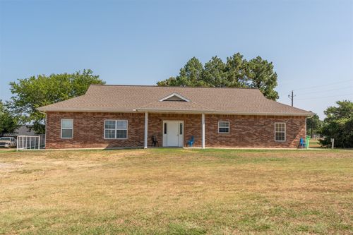 4 Hillcrest Way, Okemah, OK, 74859-2857 | Card Image