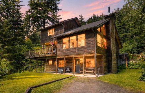 7704 Glacier Hwy, Juneau, AK, 99801-7973 | Card Image